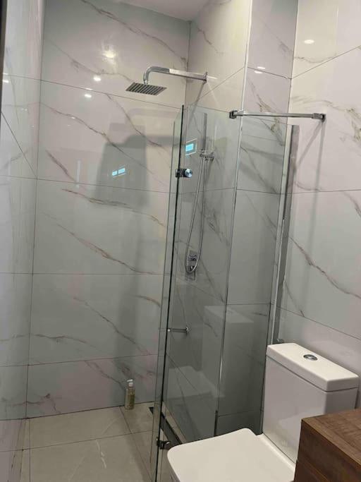 Luxueux Appartements - 2 Pieces Ou 4 Pieces - Quartiers Prises D'Almadies Et Ngor" Dakar Bagian luar foto