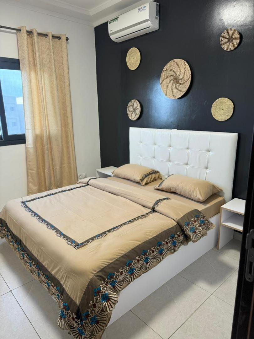 Luxueux Appartements - 2 Pieces Ou 4 Pieces - Quartiers Prises D'Almadies Et Ngor" Dakar Bagian luar foto