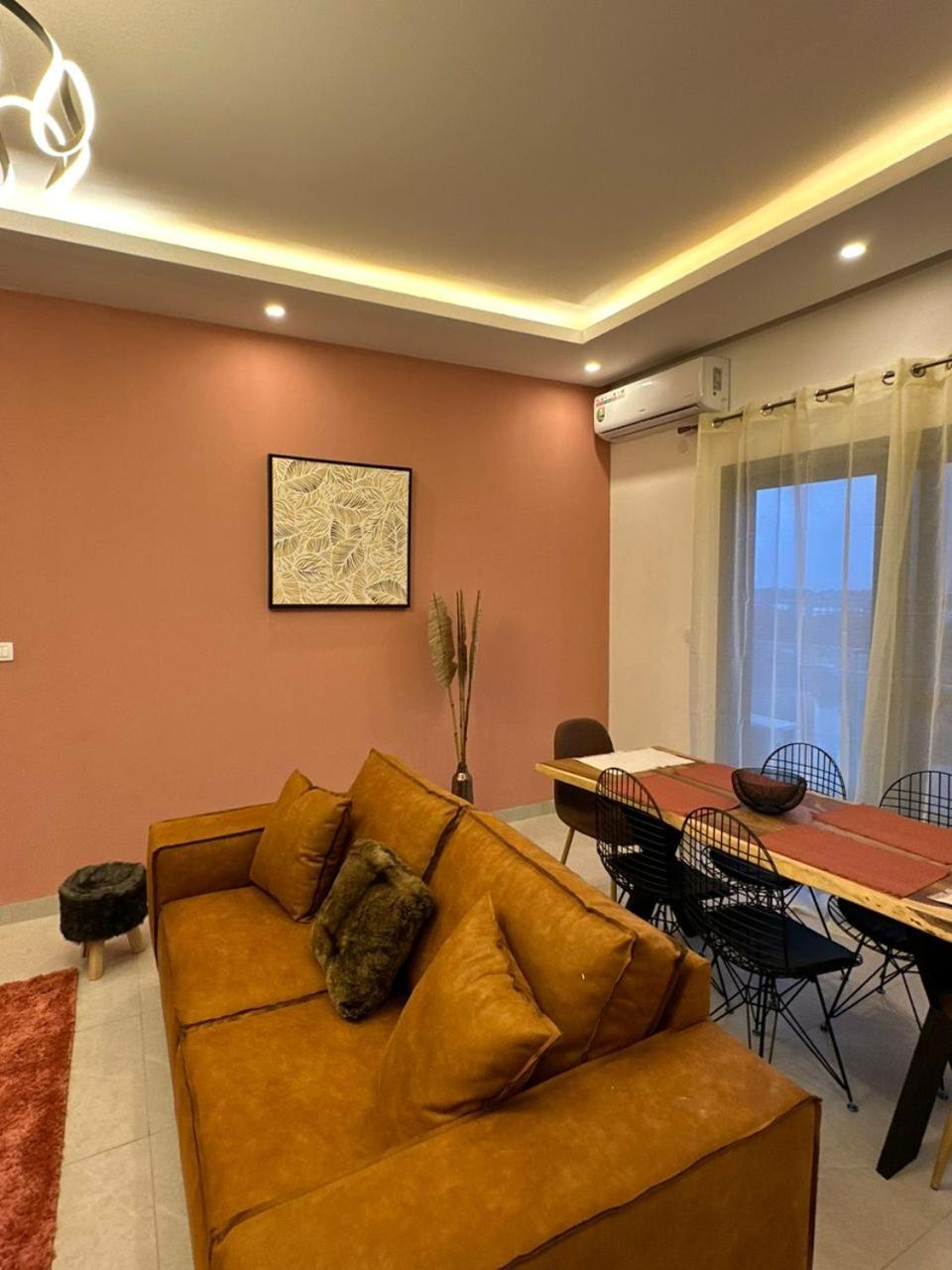 Luxueux Appartements - 2 Pieces Ou 4 Pieces - Quartiers Prises D'Almadies Et Ngor" Dakar Bagian luar foto