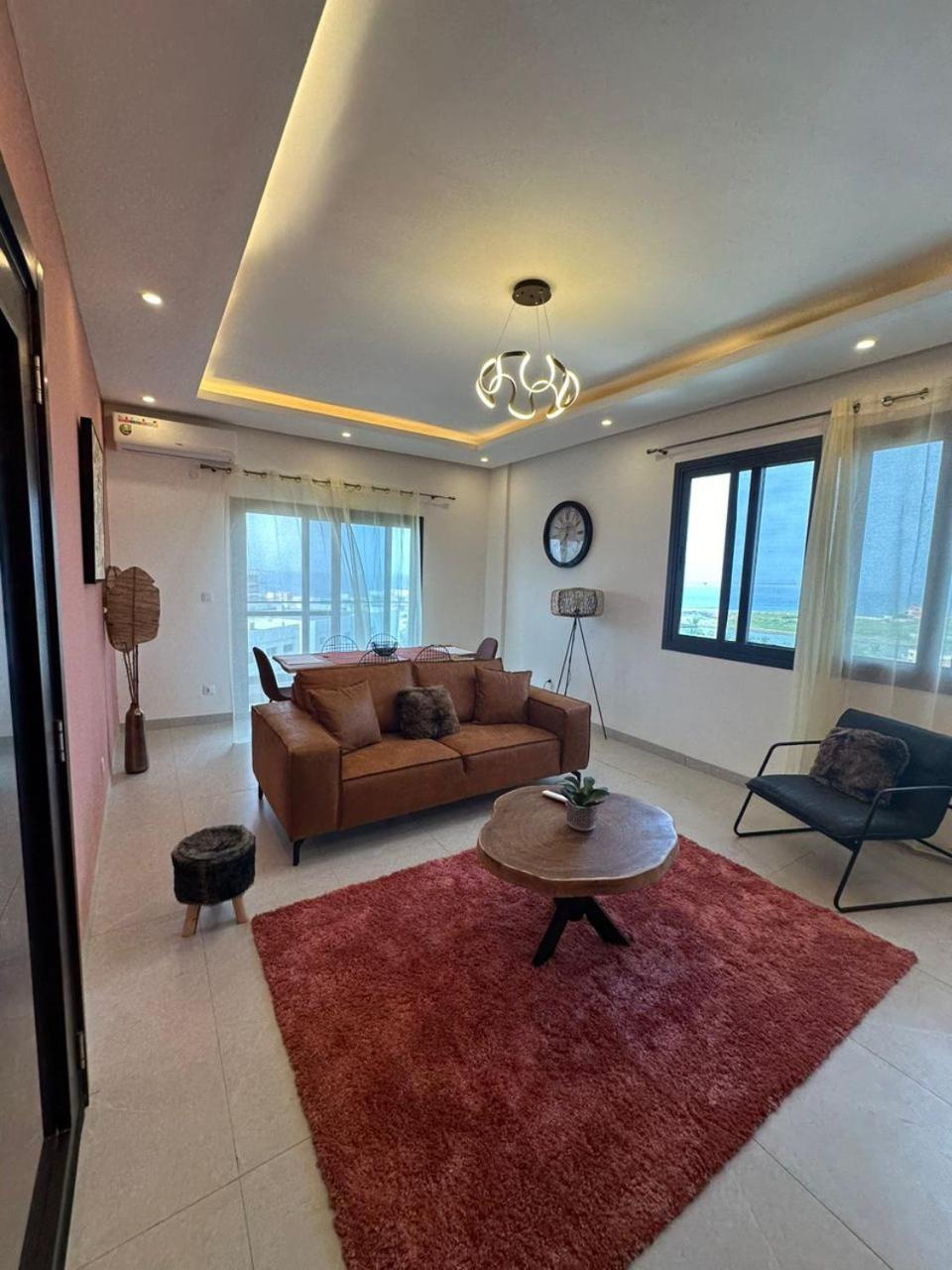 Luxueux Appartements - 2 Pieces Ou 4 Pieces - Quartiers Prises D'Almadies Et Ngor" Dakar Bagian luar foto