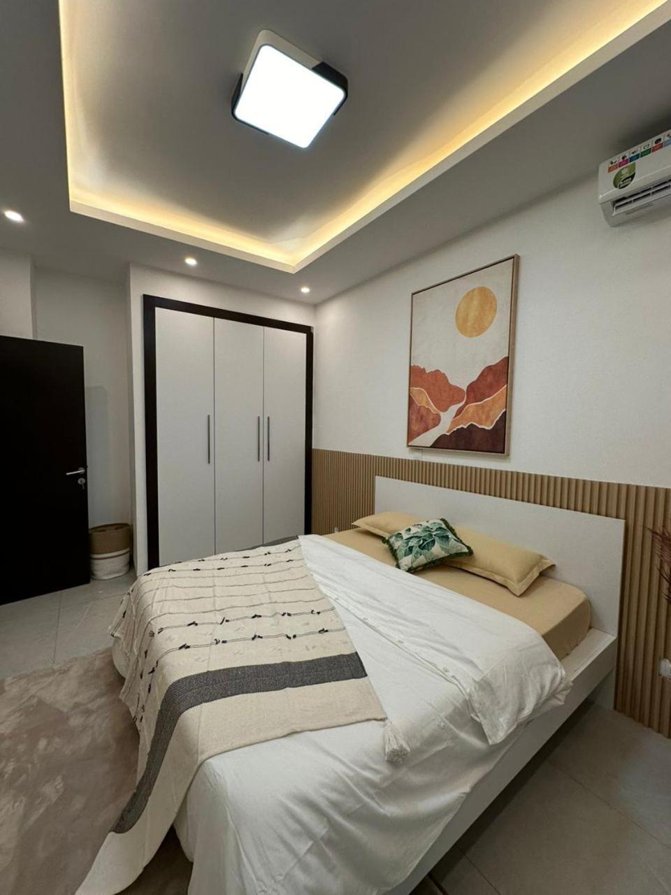 Luxueux Appartements - 2 Pieces Ou 4 Pieces - Quartiers Prises D'Almadies Et Ngor" Dakar Bagian luar foto