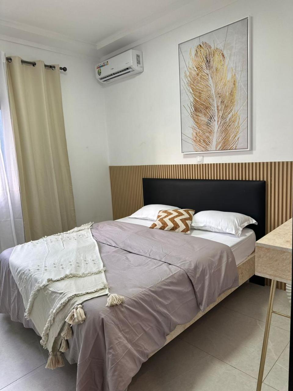 Luxueux Appartements - 2 Pieces Ou 4 Pieces - Quartiers Prises D'Almadies Et Ngor" Dakar Bagian luar foto